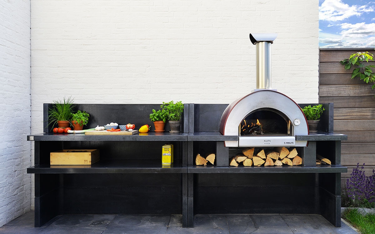 5 minuti outdoor kitchen it is the best selling wood fired pizza oven 1200x750 1